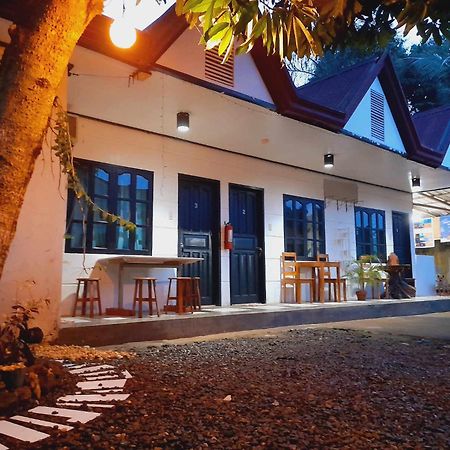 El Taraw Bed & Breakfast プエルト・プリンセサ エクステリア 写真