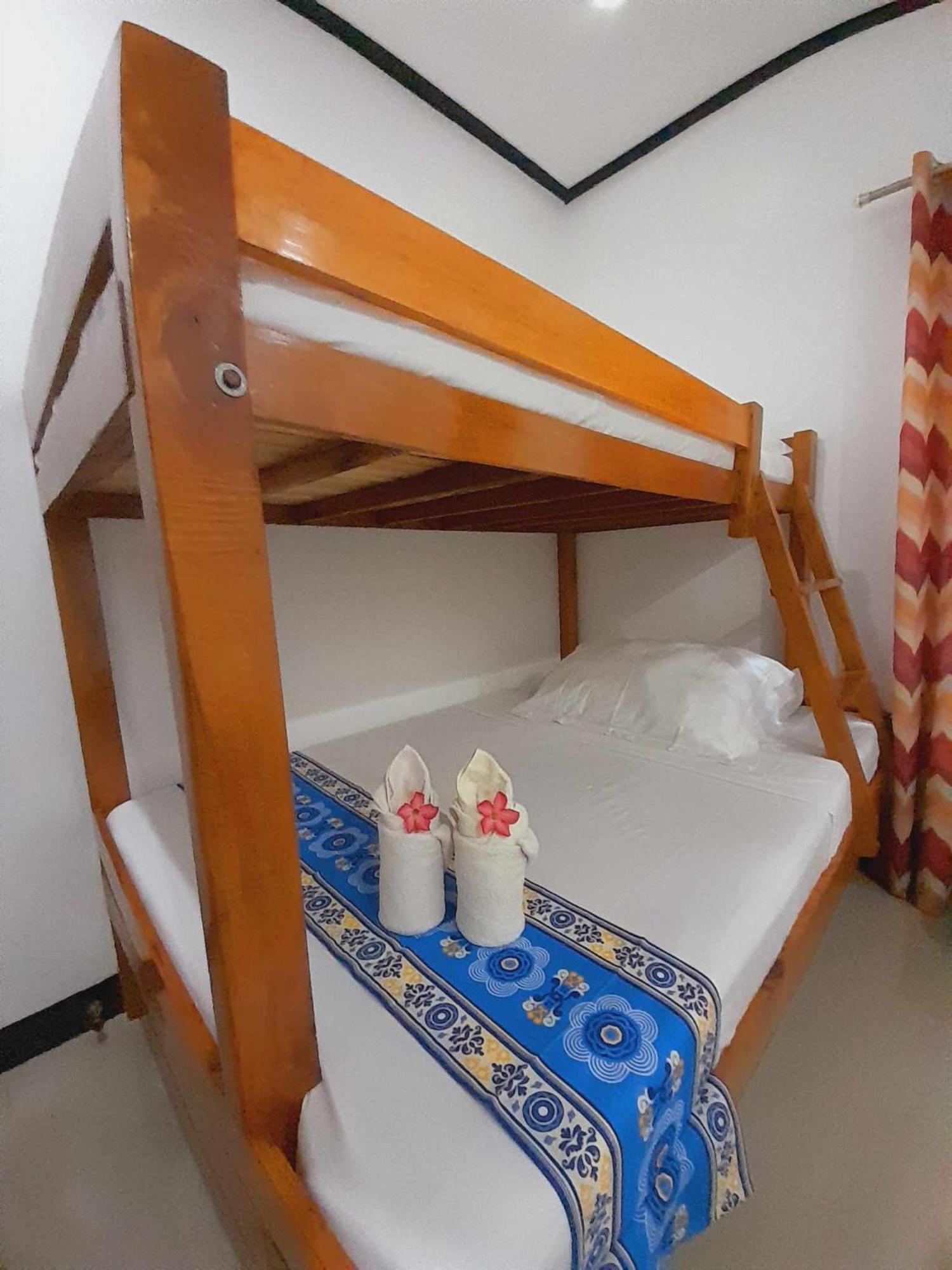 El Taraw Bed & Breakfast プエルト・プリンセサ エクステリア 写真