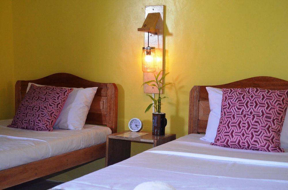 El Taraw Bed & Breakfast プエルト・プリンセサ エクステリア 写真
