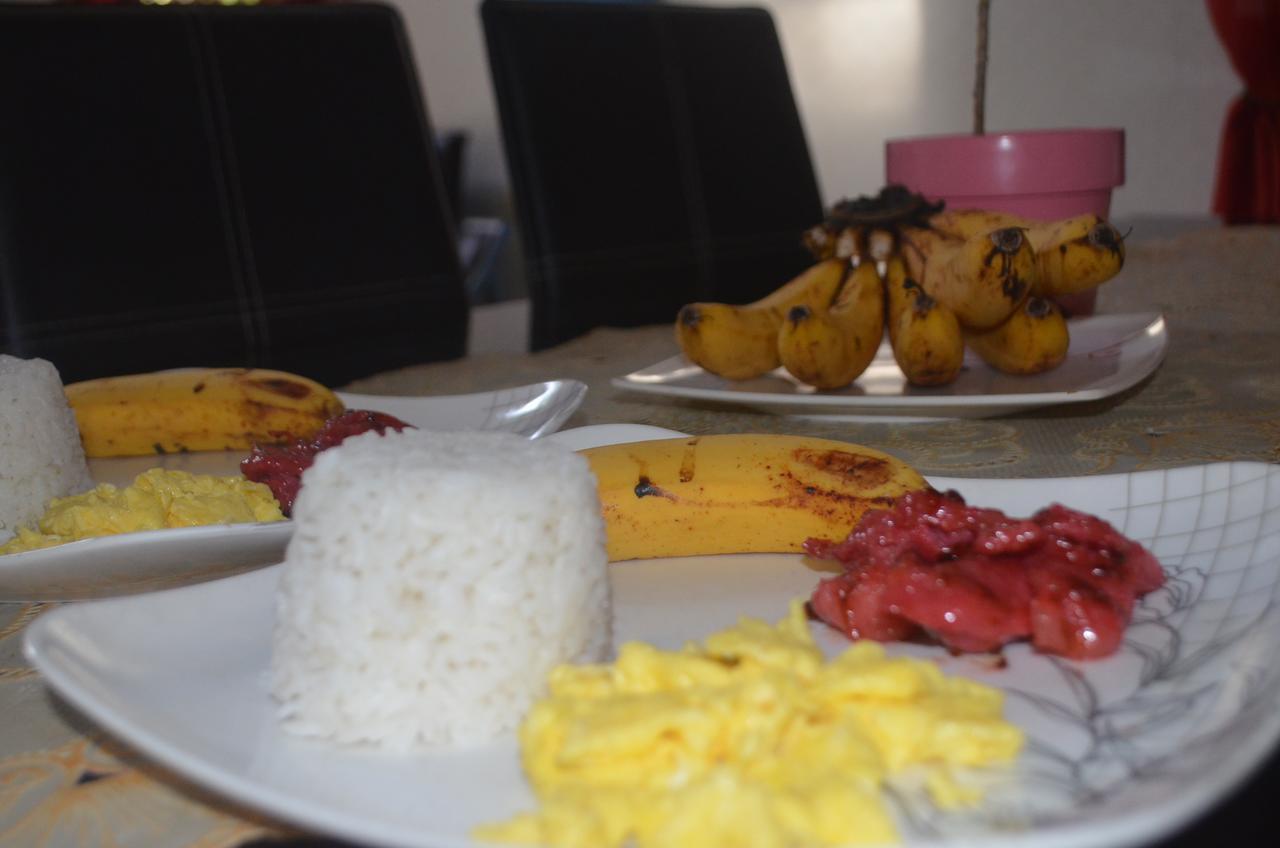 El Taraw Bed & Breakfast プエルト・プリンセサ エクステリア 写真