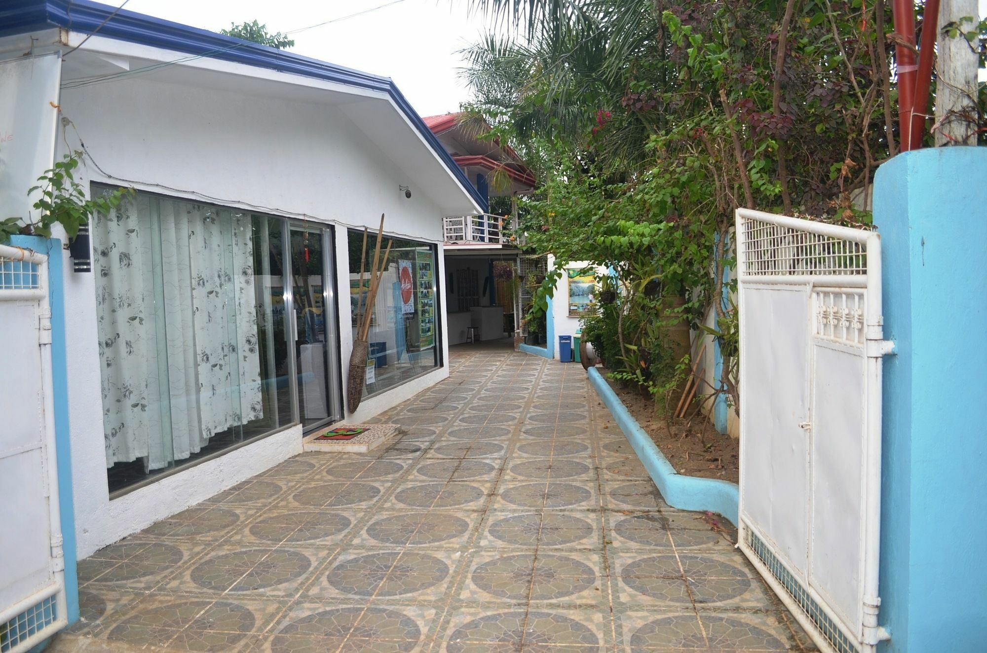 El Taraw Bed & Breakfast プエルト・プリンセサ エクステリア 写真